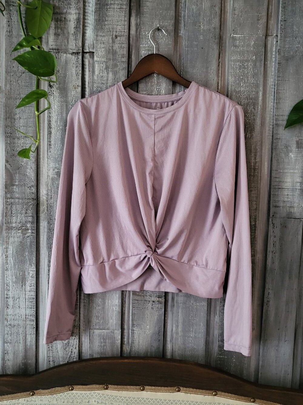 Ribbed Twist Front Long Sleeve Crop Top Mauve L